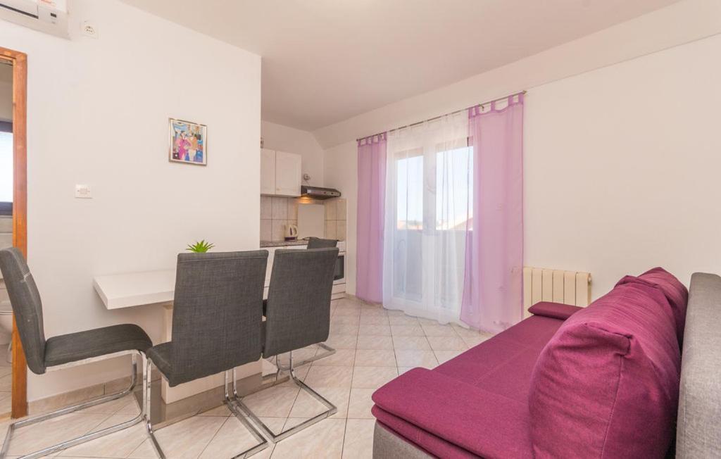 Apartments Mikulic Biograd Na Moru Buitenkant foto