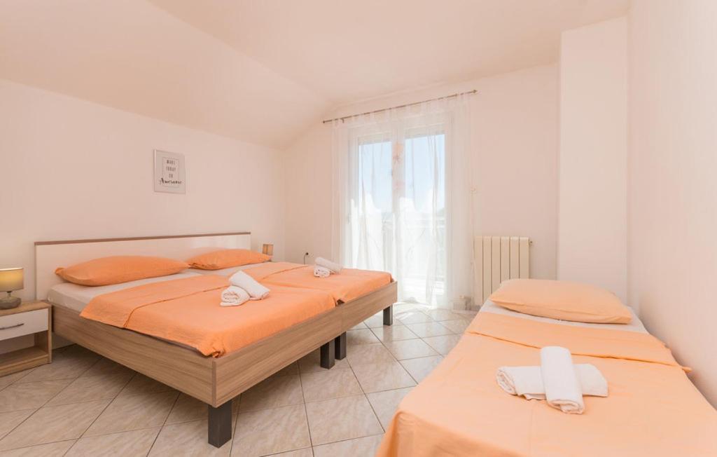 Apartments Mikulic Biograd Na Moru Buitenkant foto