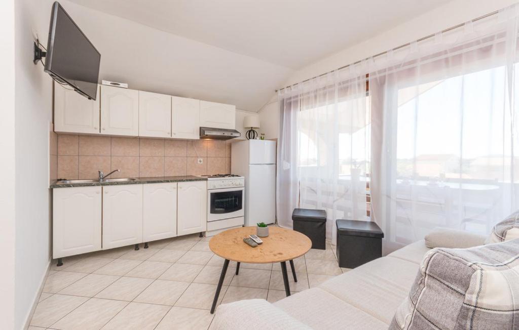 Apartments Mikulic Biograd Na Moru Buitenkant foto