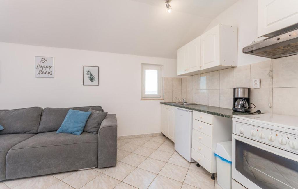Apartments Mikulic Biograd Na Moru Buitenkant foto