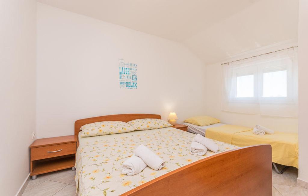 Apartments Mikulic Biograd Na Moru Buitenkant foto